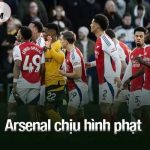 Arsenal chịu hình phạt